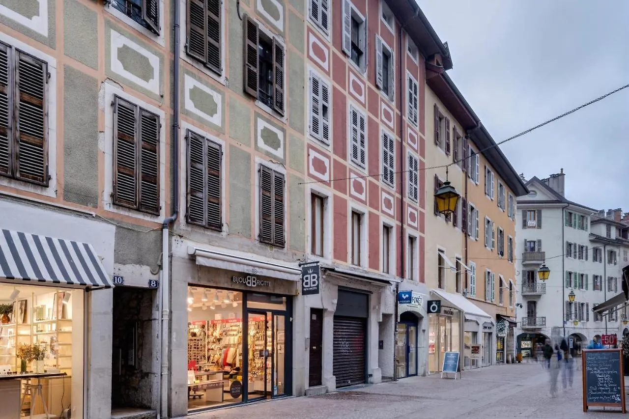 Apartment Chaleureux Plein Centre Ville Et Proche Du Lac Annecy